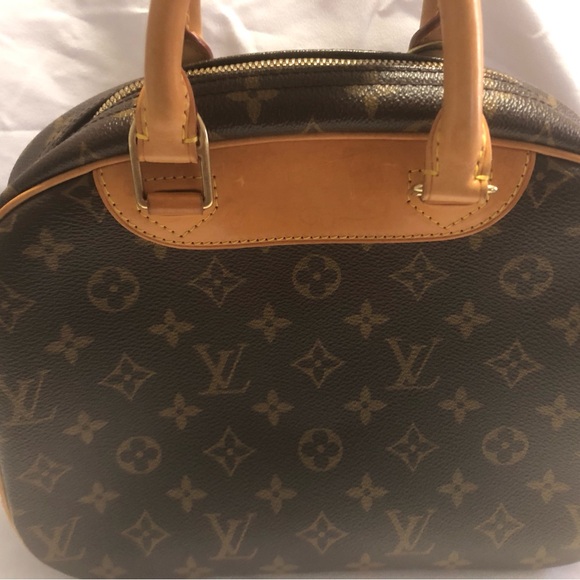Louis Vuitton Monogram Trouville - Picture 3 of 15